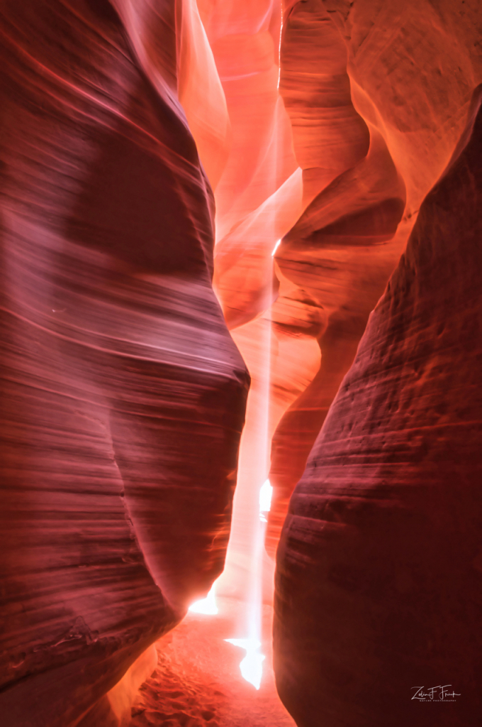Upper Antelope Canyon - ID: 15737677 © Zelia F. Frick