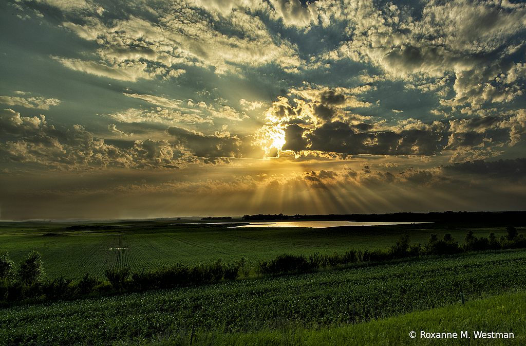 Glorious sun rays in North Dakota landscape