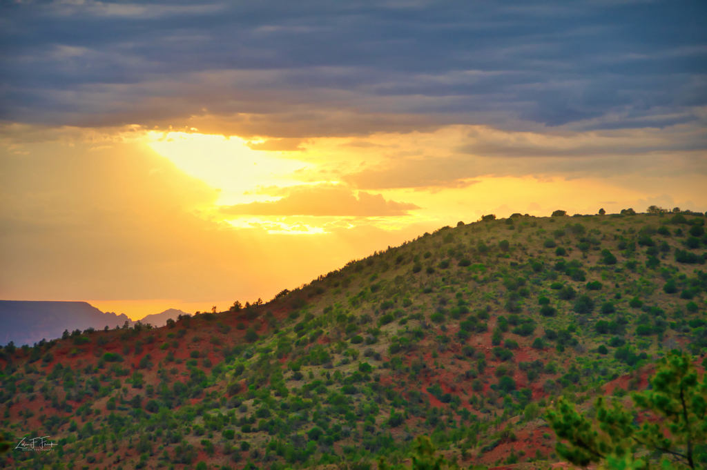Sedona Sunset from Skyline Dr - ID: 15740052 © Zelia F. Frick
