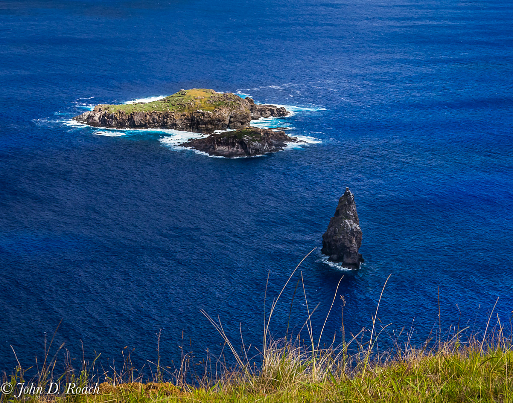 At Easter Island - ID: 15758376 © John D. Roach