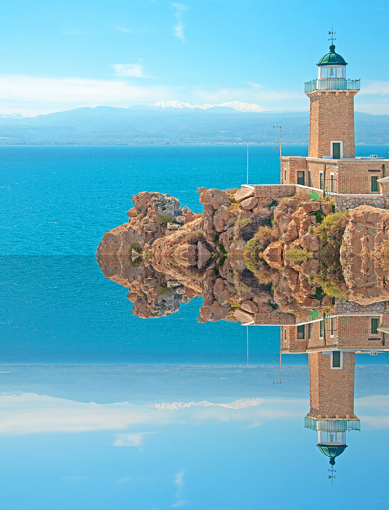 Lighthouse at the edge and its idol.
