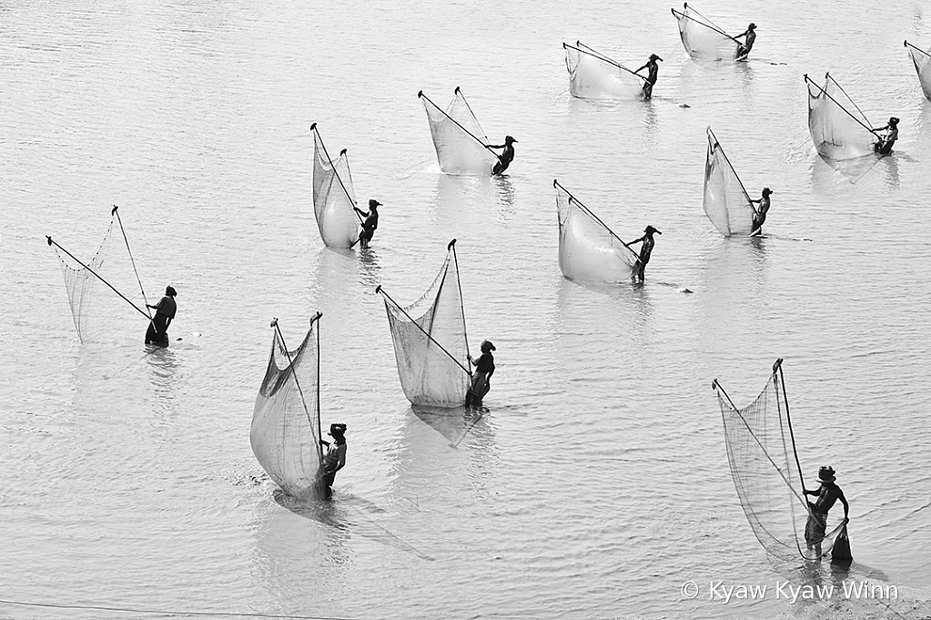 Fishermen - ID: 15778817 © Kyaw Kyaw Winn