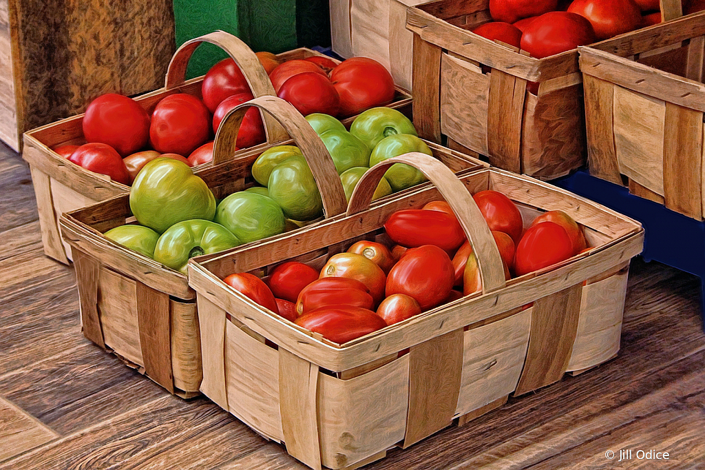 Red and Green Tomatoes