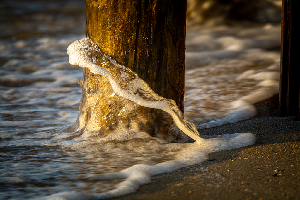 Under The Boardwalk, Down By The Sea