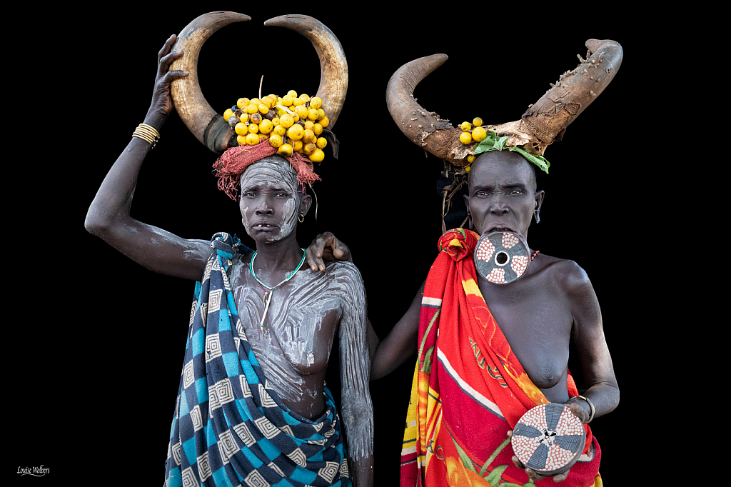 Ethiopian Ladies 2 - ID: 15788888 © Louise Wolbers
