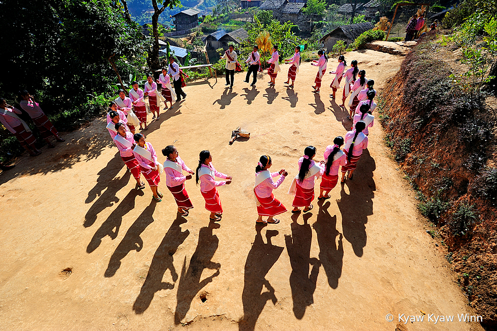 Dancing Together - ID: 15789082 © Kyaw Kyaw Winn