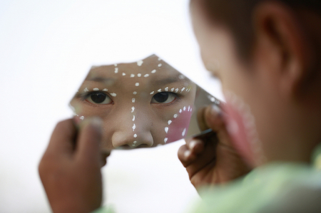 Face on the mirror