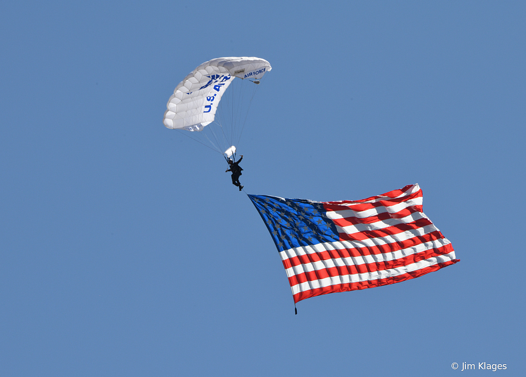 USAFA Wings of Blue Parachute Team - ID: 15792033 © Jim Klages