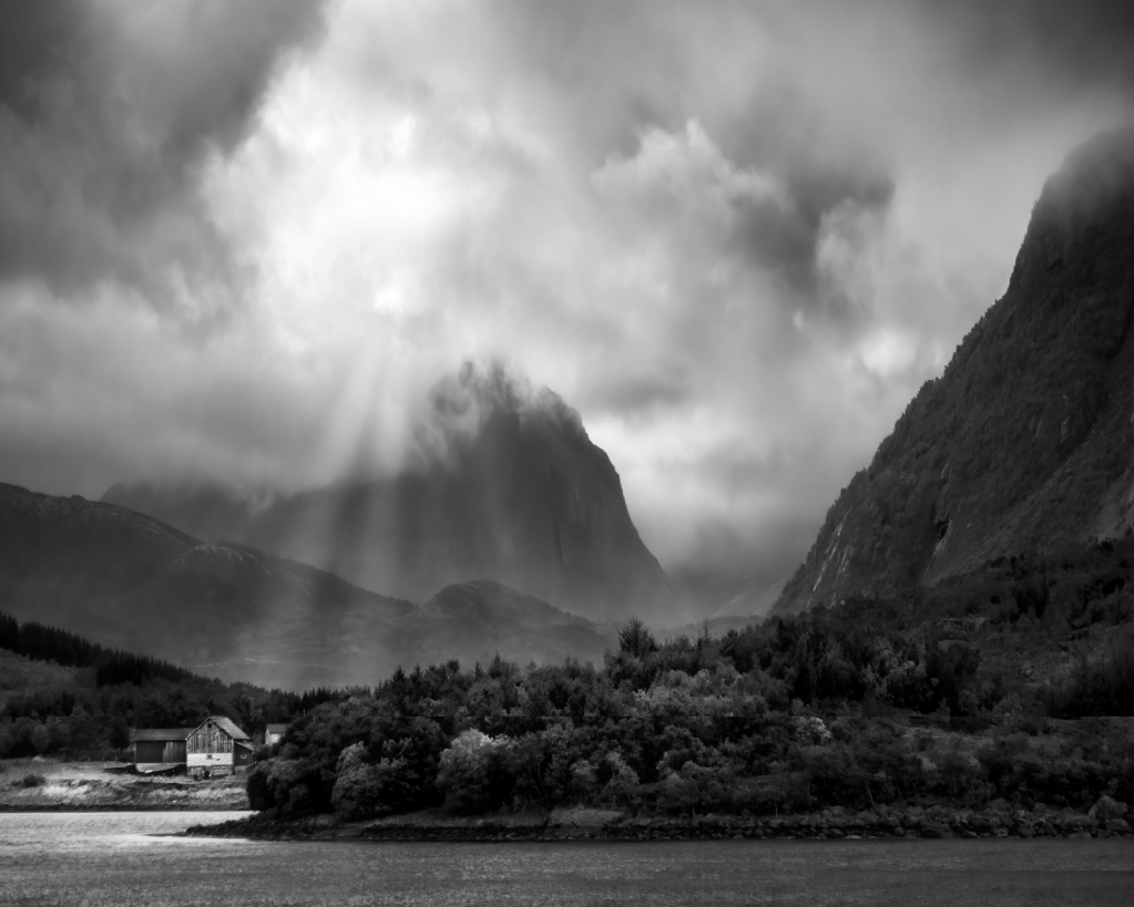 Nordland, Norway - ID: 15792672 © BARBARA TURNER