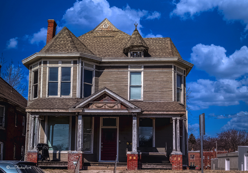 Grey House - ID: 15801092 © Candice C. Calhoun