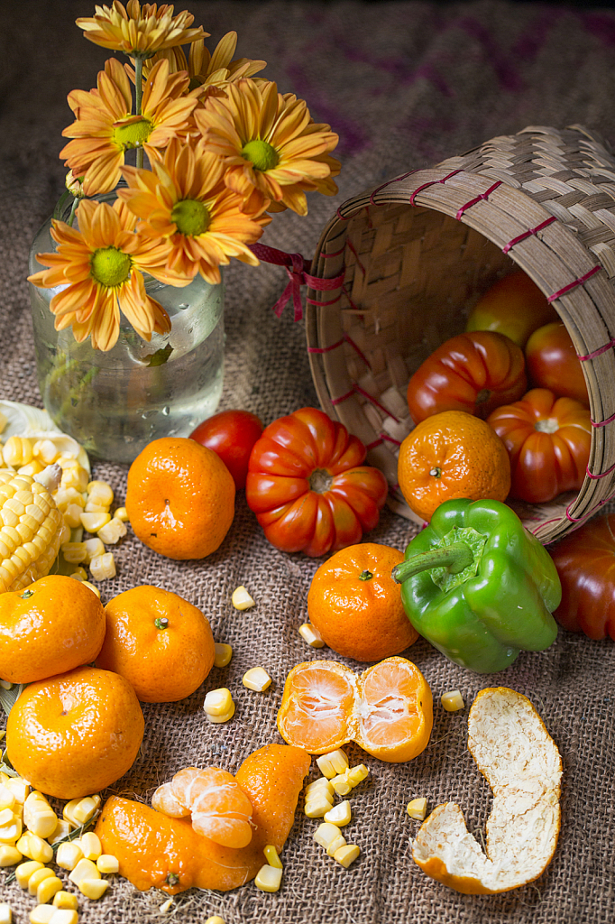 Fruits and Colour