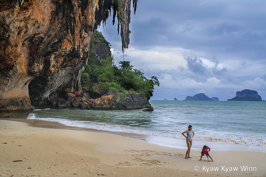 Beach Mood - ID: 15812032 © Kyaw Kyaw Winn