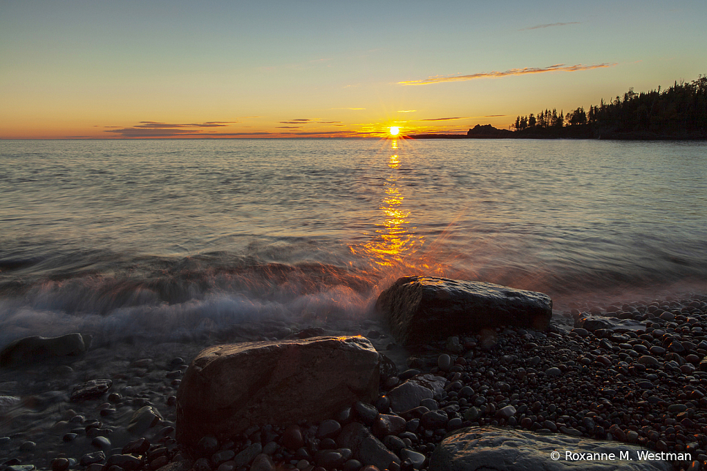 Sunrise on the rocks - ID: 15811755 © Roxanne M. Westman