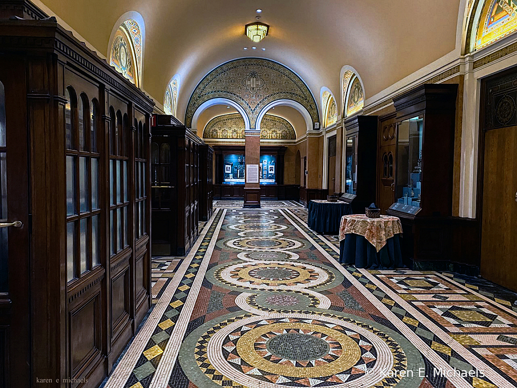 Lobby - ID: 15813432 © Karen E. Michaels