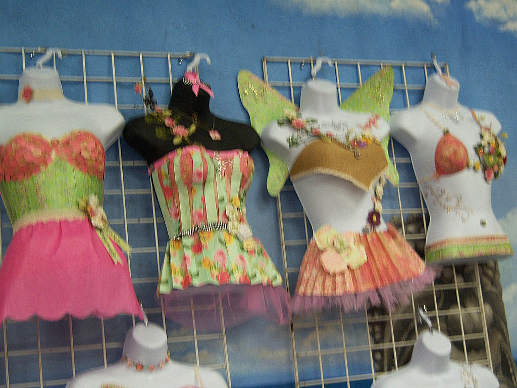  Fashion Made out of Cardstock & Paper