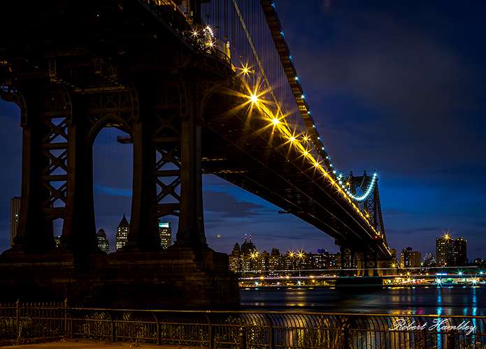 Manhattan Bridge - ID: 15814161 © Robert Hambley