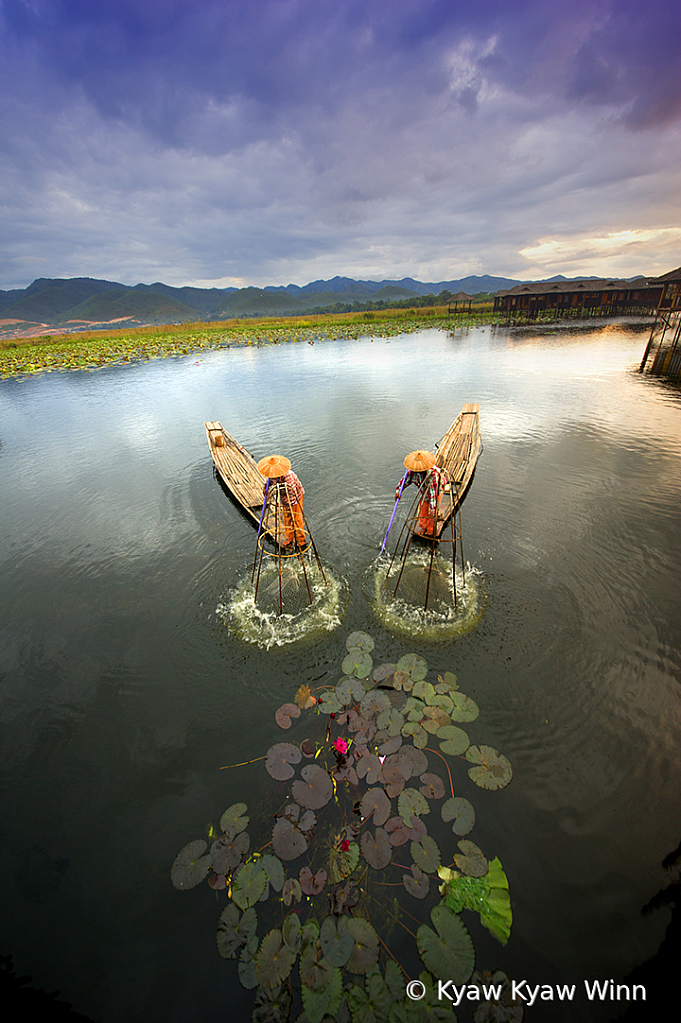 2 Fishermen from Inlae Lake - ID: 15815359 © Kyaw Kyaw Winn