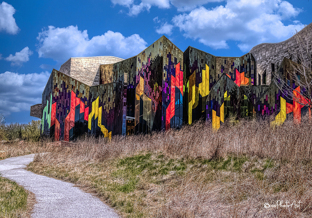 Museum Walk - ID: 15816771 © Candice C. Calhoun