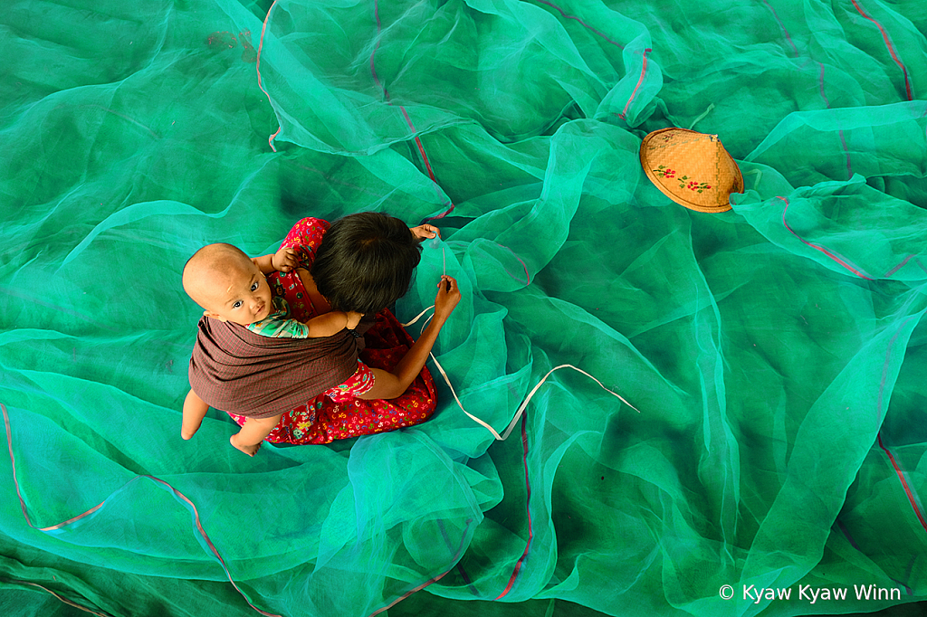 Mother - ID: 15817324 © Kyaw Kyaw Winn