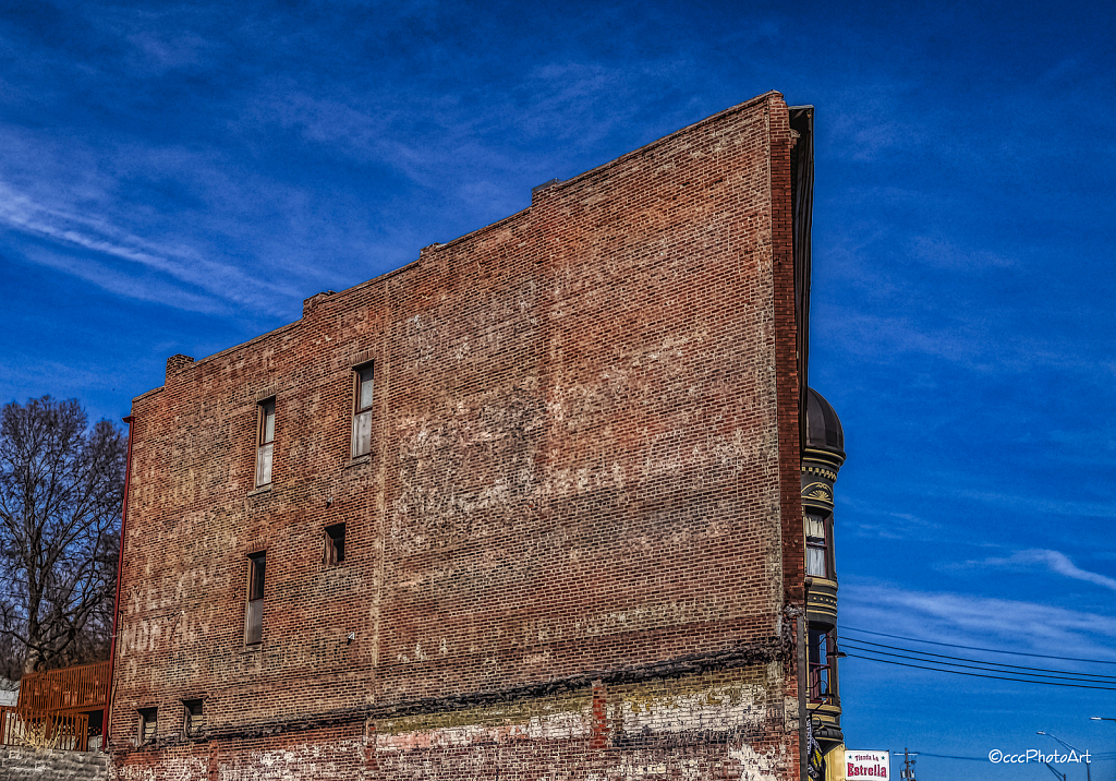 Building Billboard - ID: 15818673 © Candice C. Calhoun