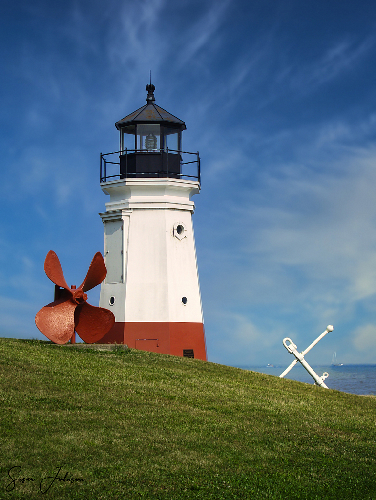 Lake Erie Lighthouse - ID: 15819005 © Susan Johnson