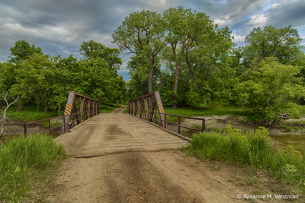 Old bridge over Sheyenne river - ID: 15825462 © Roxanne M. Westman