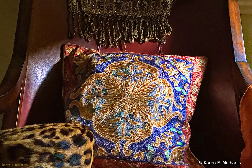 pillows on chair - ID: 15830779 © Karen E. Michaels