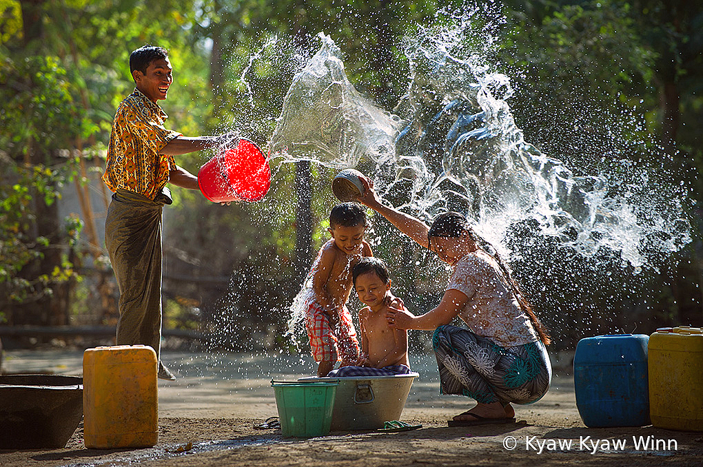 Happy Family With Father - ID: 15831768 © Kyaw Kyaw Winn