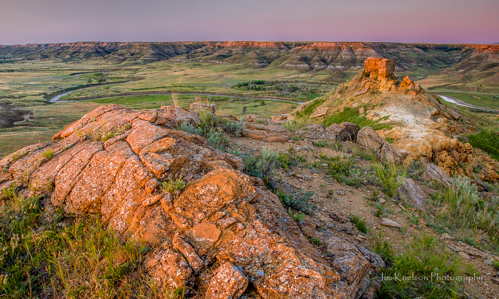 Milk River in Southern Alberta - ID: 15834641 © Jim D. Knelson