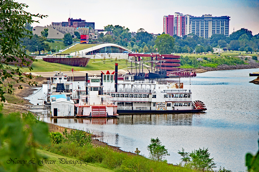 Memphis Queen