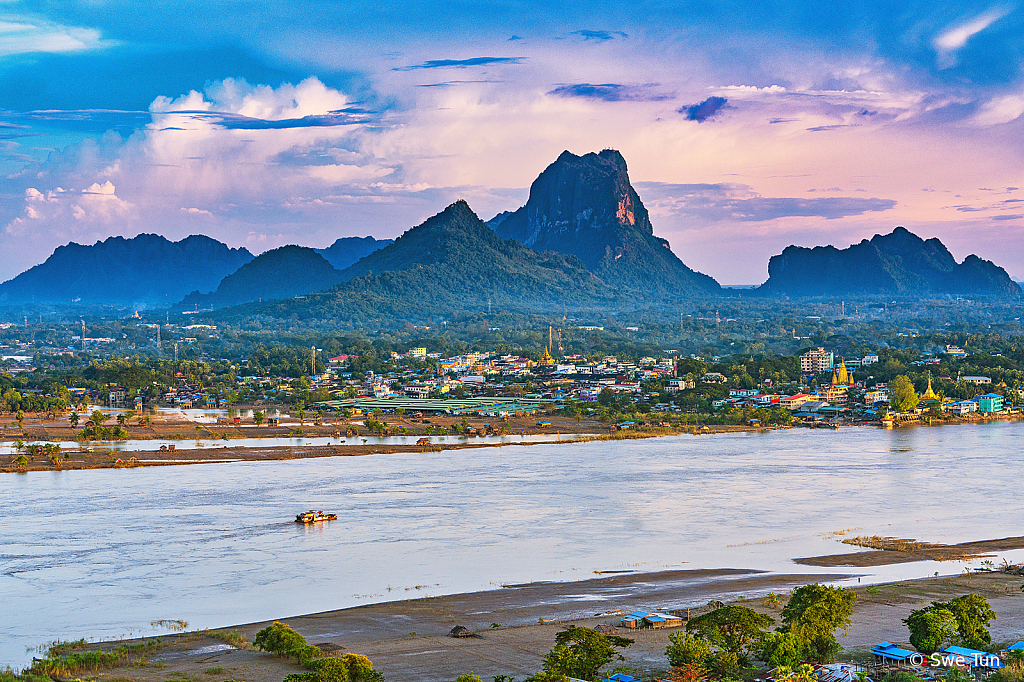 Thanlwin River and Hpa-an City