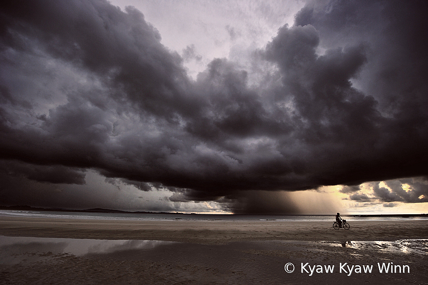 Just before Raining - ID: 15851647 © Kyaw Kyaw Winn