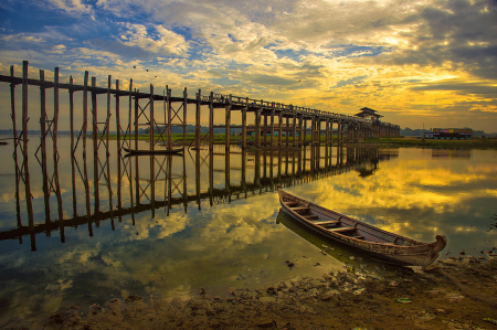 Beauty of U pein Bridge