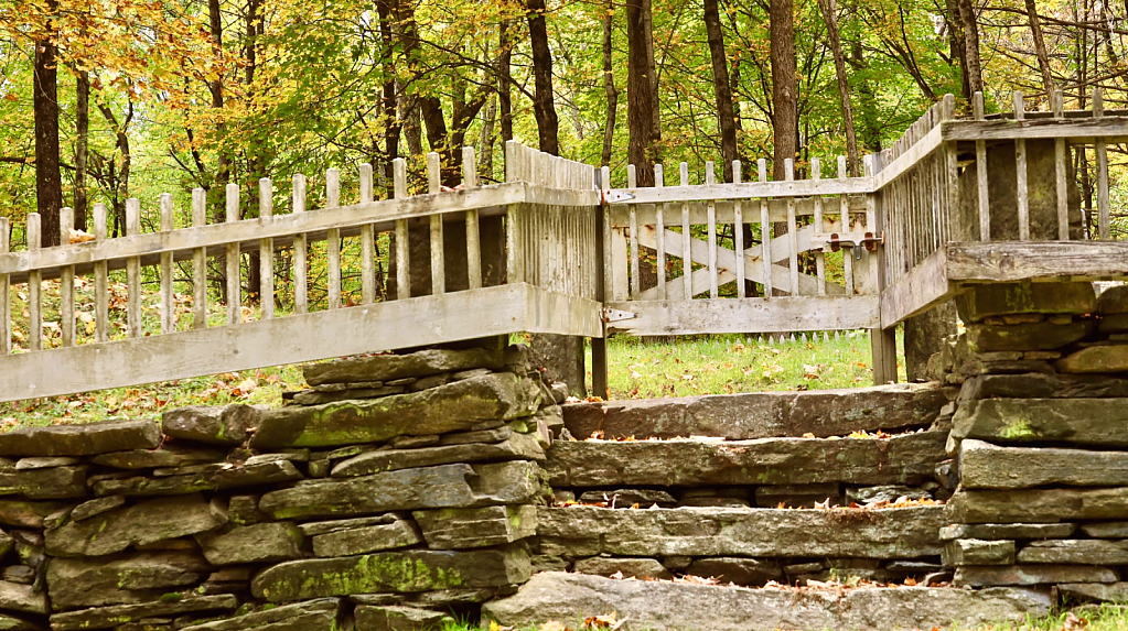 Old Country Gate