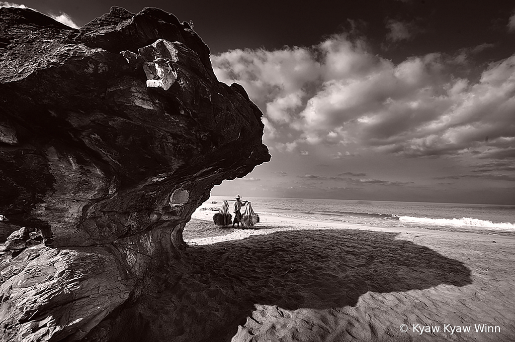 Shadow and Clouds - ID: 15858792 © Kyaw Kyaw Winn