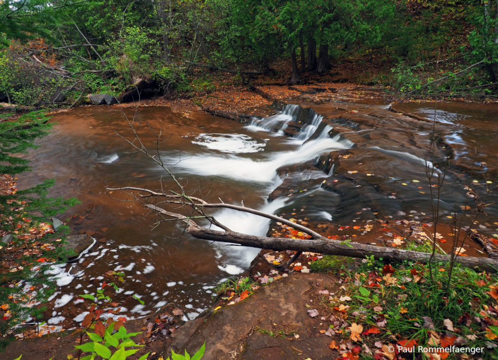 Siskiwit River Falls 3