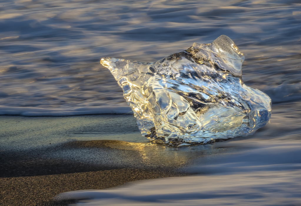 Diamond Beach Ice   