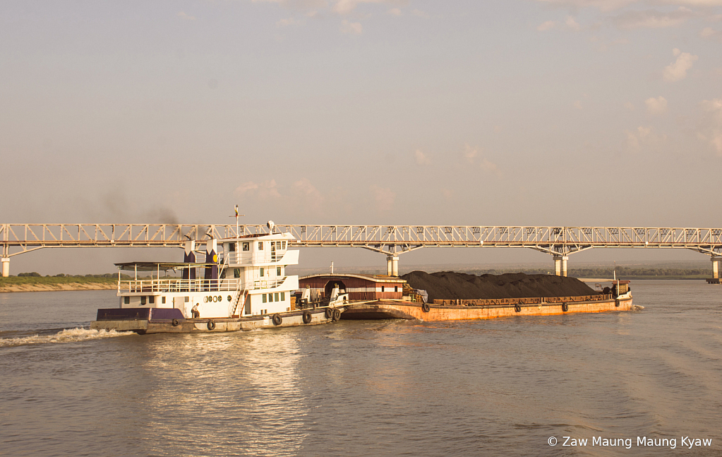 Boat transport Awerawaddy river myanmar