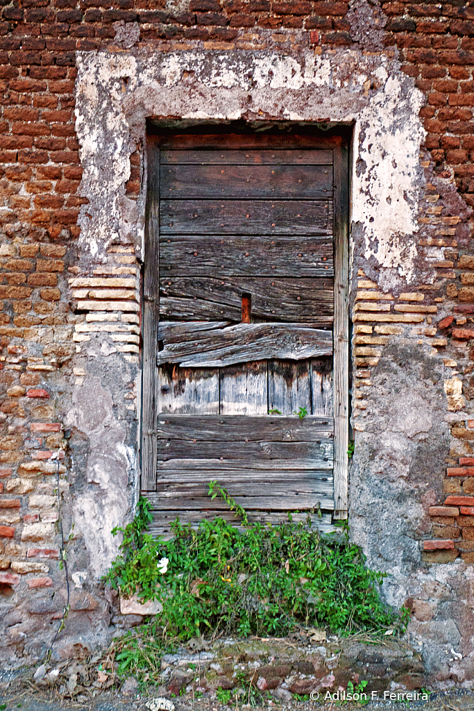 Rome abandoned House