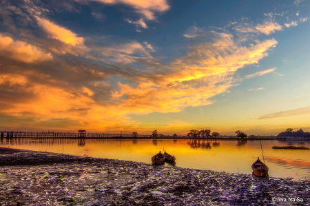 Sunset over U Bein bridge