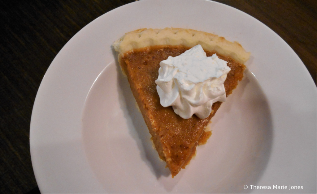 Thanksgiving Pie - ID: 15871132 © Theresa Marie Jones