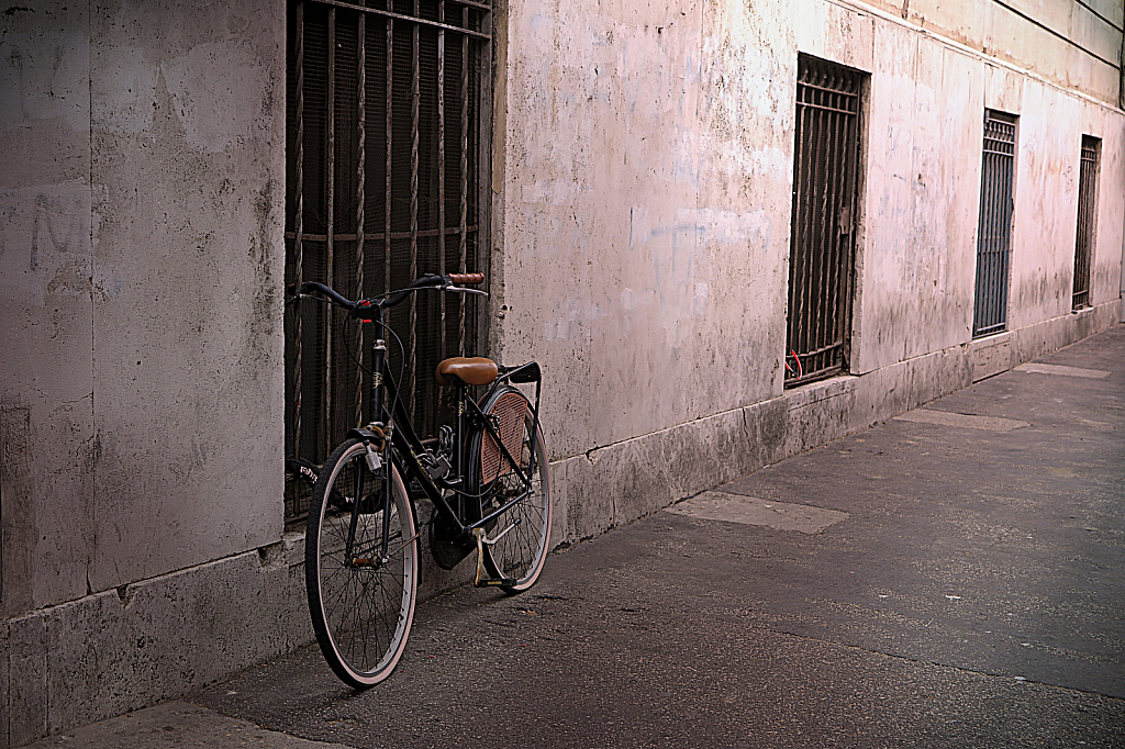 Bike On Wall - ID: 15874132 © Jacquie Palazzolo