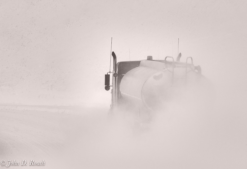 Trucking through the Snow - ID: 15877850 © John D. Roach