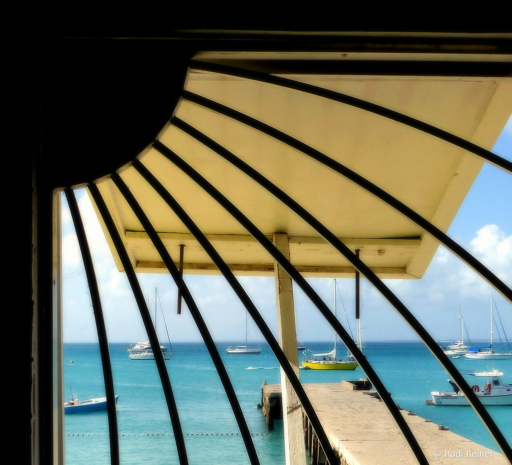 Open shutter, St. Martin 