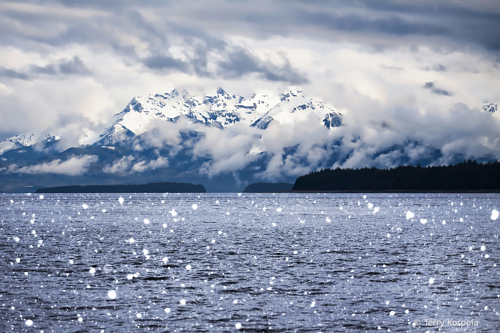 Alaska Inside Passage - ID: 15878201 © Terry Korpela