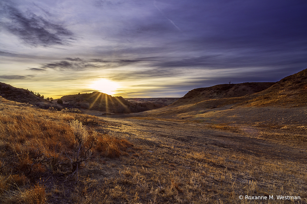 Sunset over the North Dakota badlands valley  - ID: 15881301 © Roxanne M. Westman