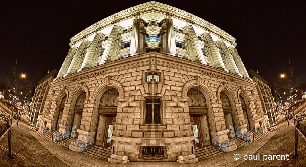 The Old Court House - ID: 15884840 © paul parent