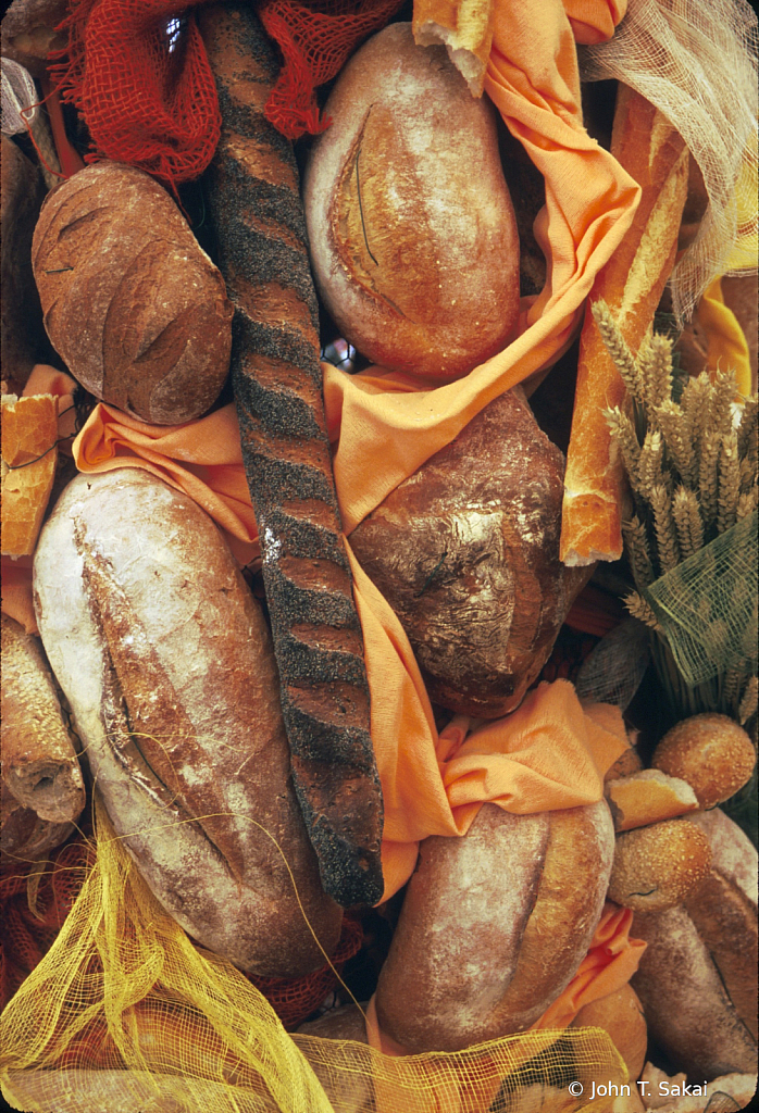 Parisian Breads - ID: 15926325 © John T. Sakai