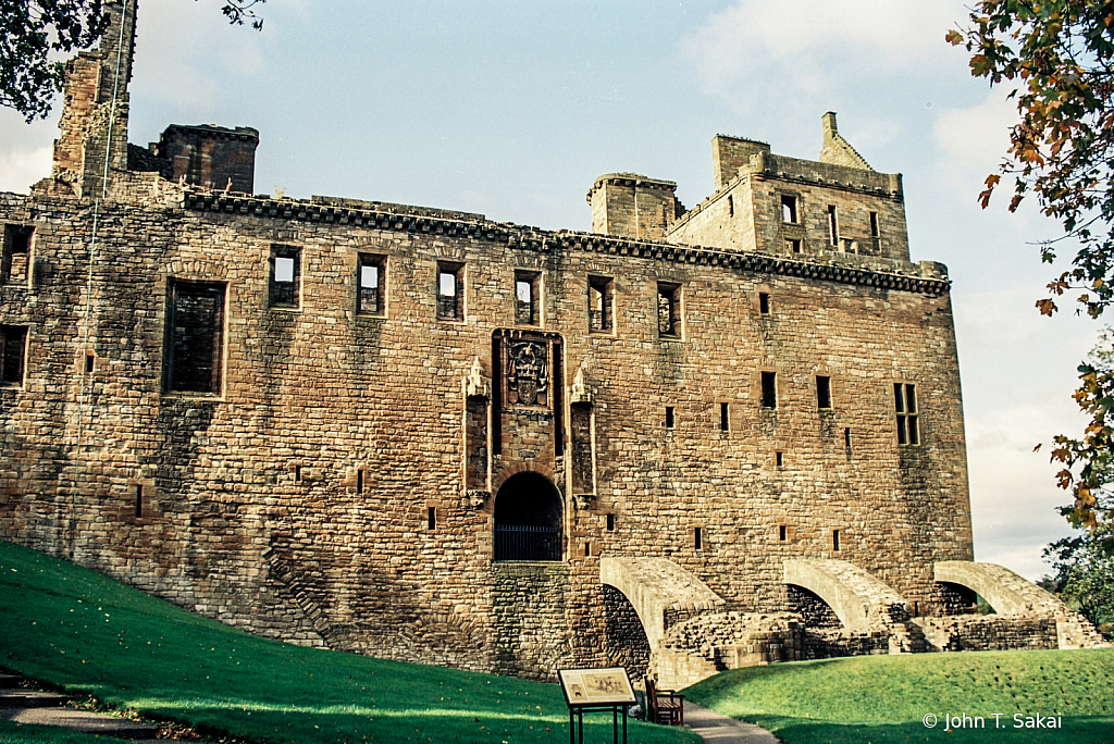 Scottish Castle - ID: 15926574 © John T. Sakai