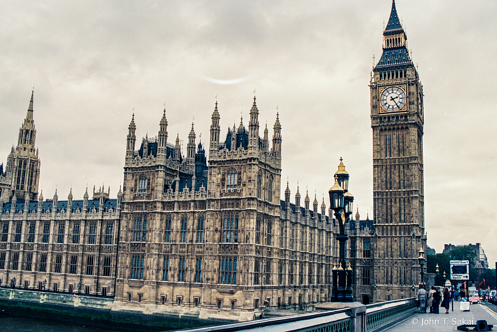 Houses of Parliament and Elizabeth Tower (Big Ben) - ID: 15927670 © John T. Sakai